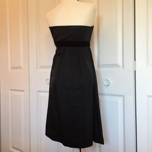 Banana Republic Black Silk Velvet Empire Waist Strapless Dress Size 0 - Picture 4 of 7